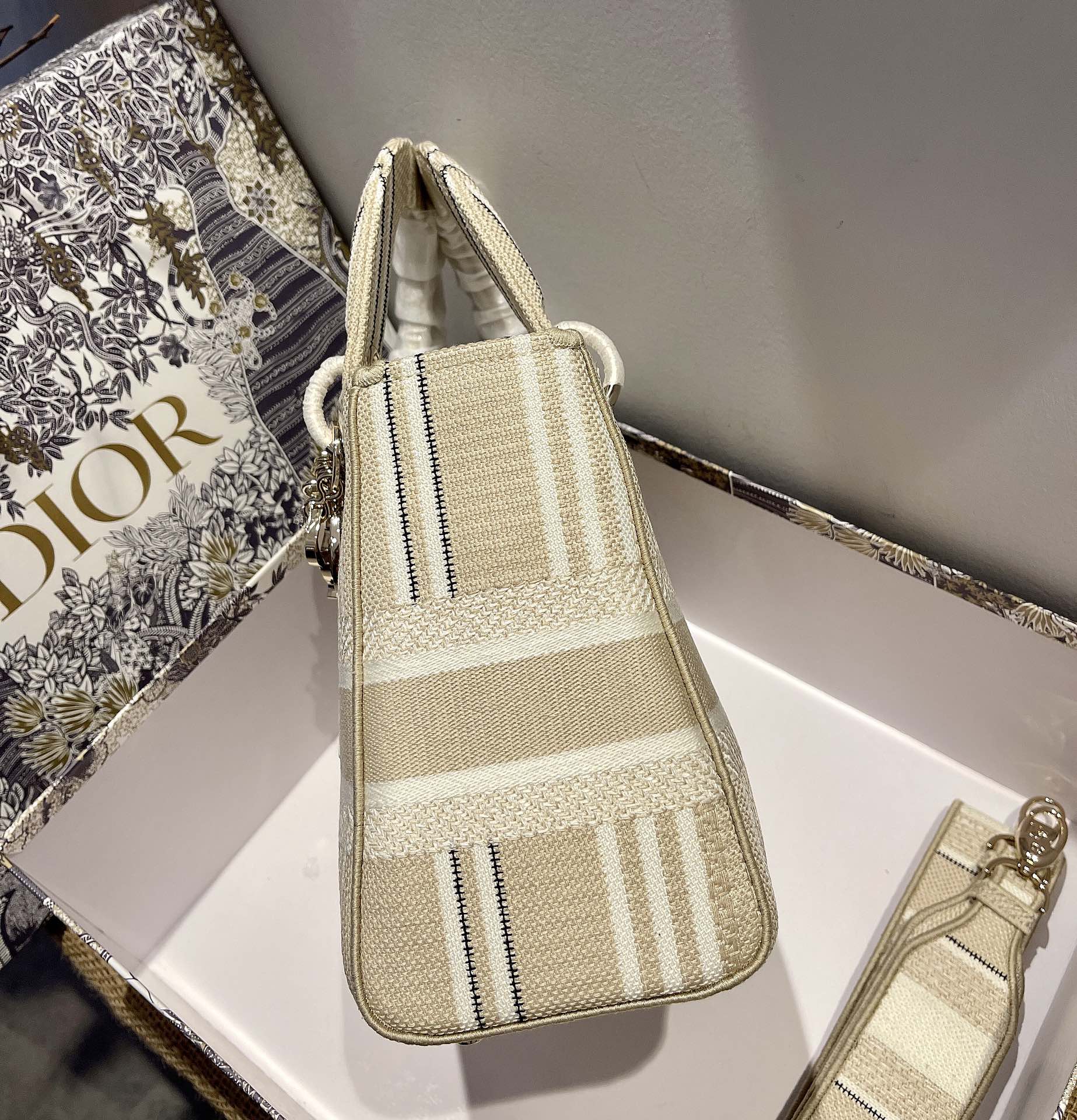 D*ior Top Bag 24*20*11cm