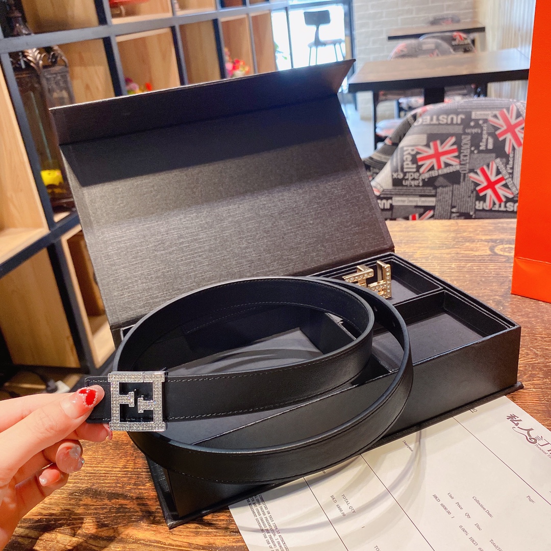 F*endi Belts Top Version