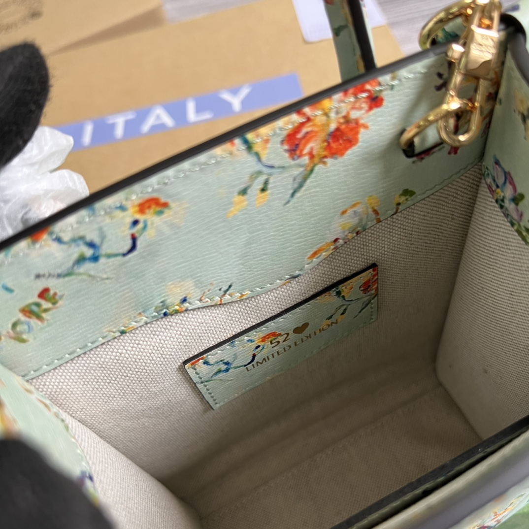 G*ucci Bag Top Quality 16*20*7CM