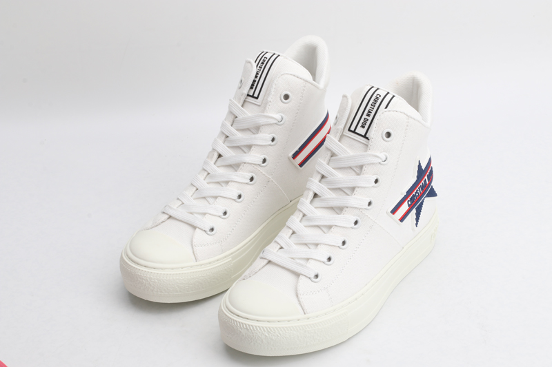 Women D*or Top Sneaker