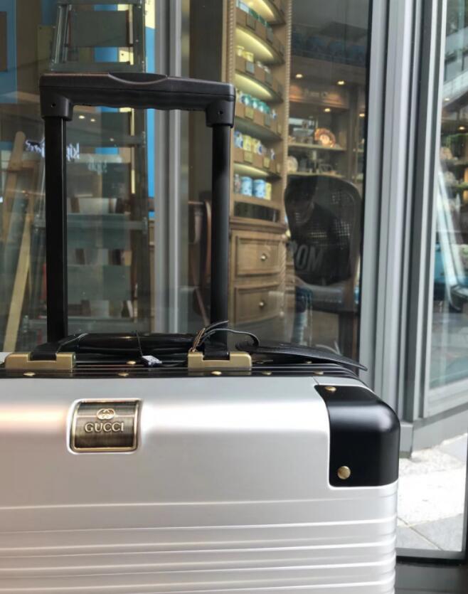 G*UCCI Luggage 20 inch ()