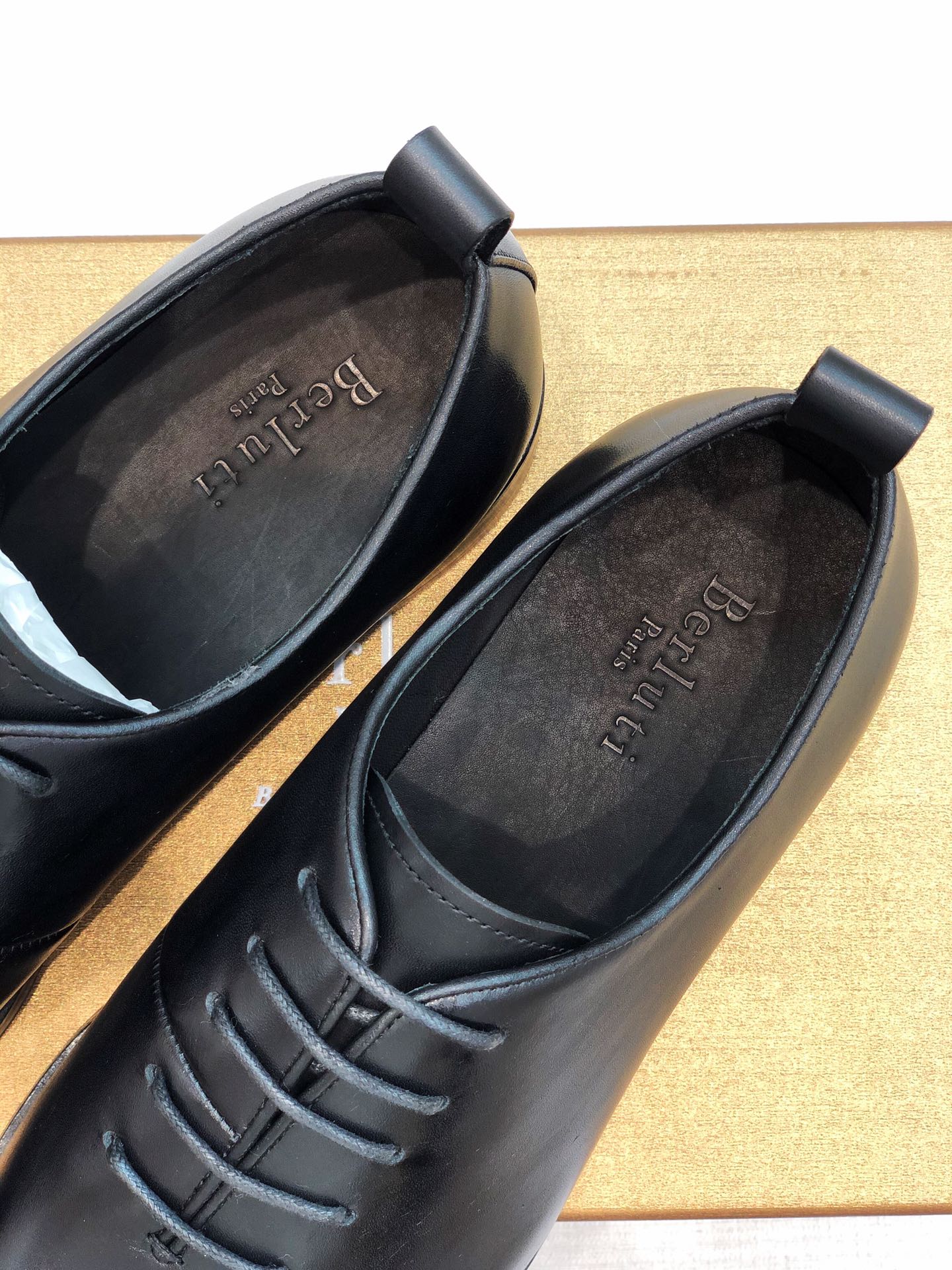 Men B*erluti Top Loafer