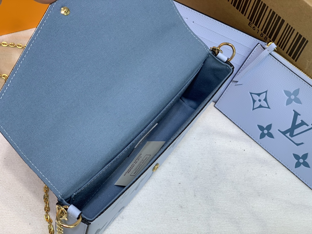 L*ouis V*uitton Top Bag 12*12*3cm