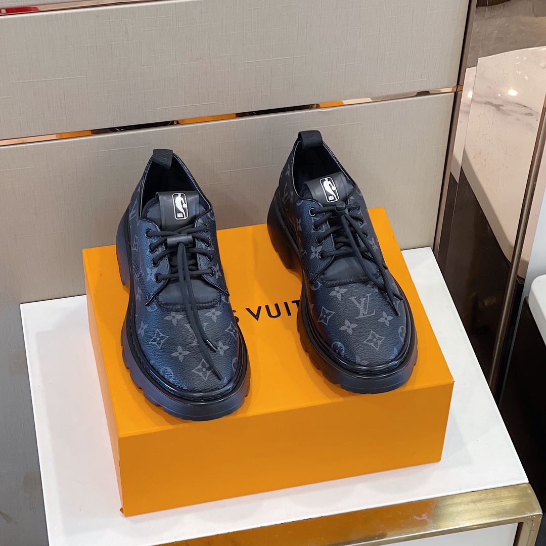 Men L*ouis V*uitton Top Sneaker