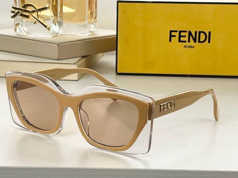 F*endi Glasses Top