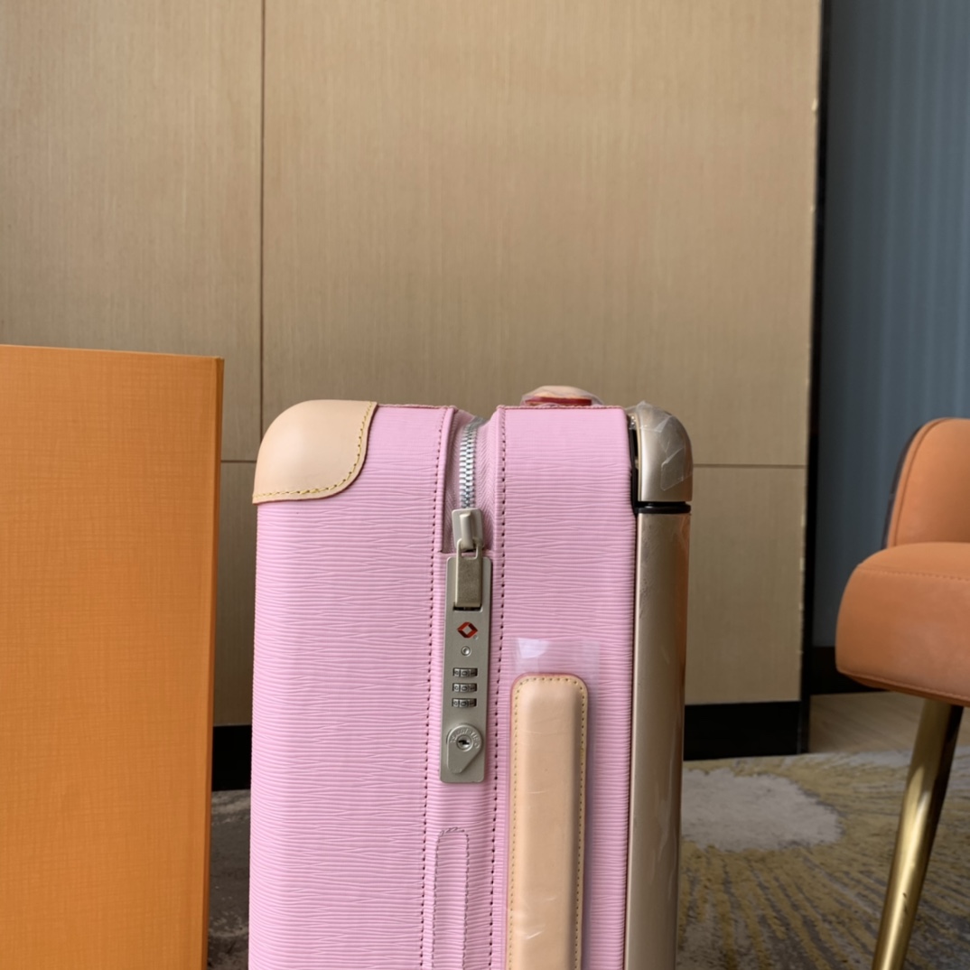 L*ouis V*uitton Luggage