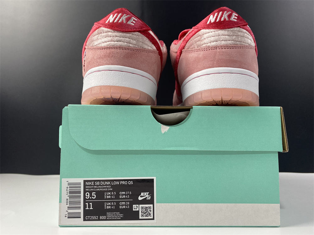 from Nike Dunk SB Low CT2552-800