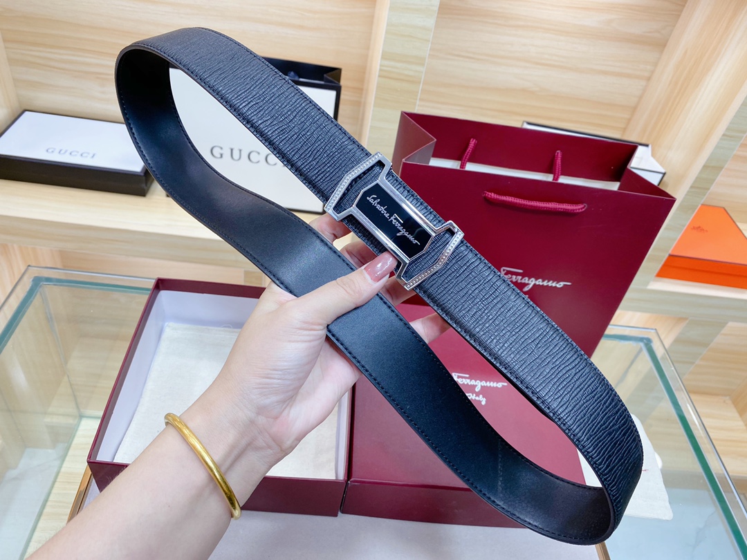 F*erragamo Top Version