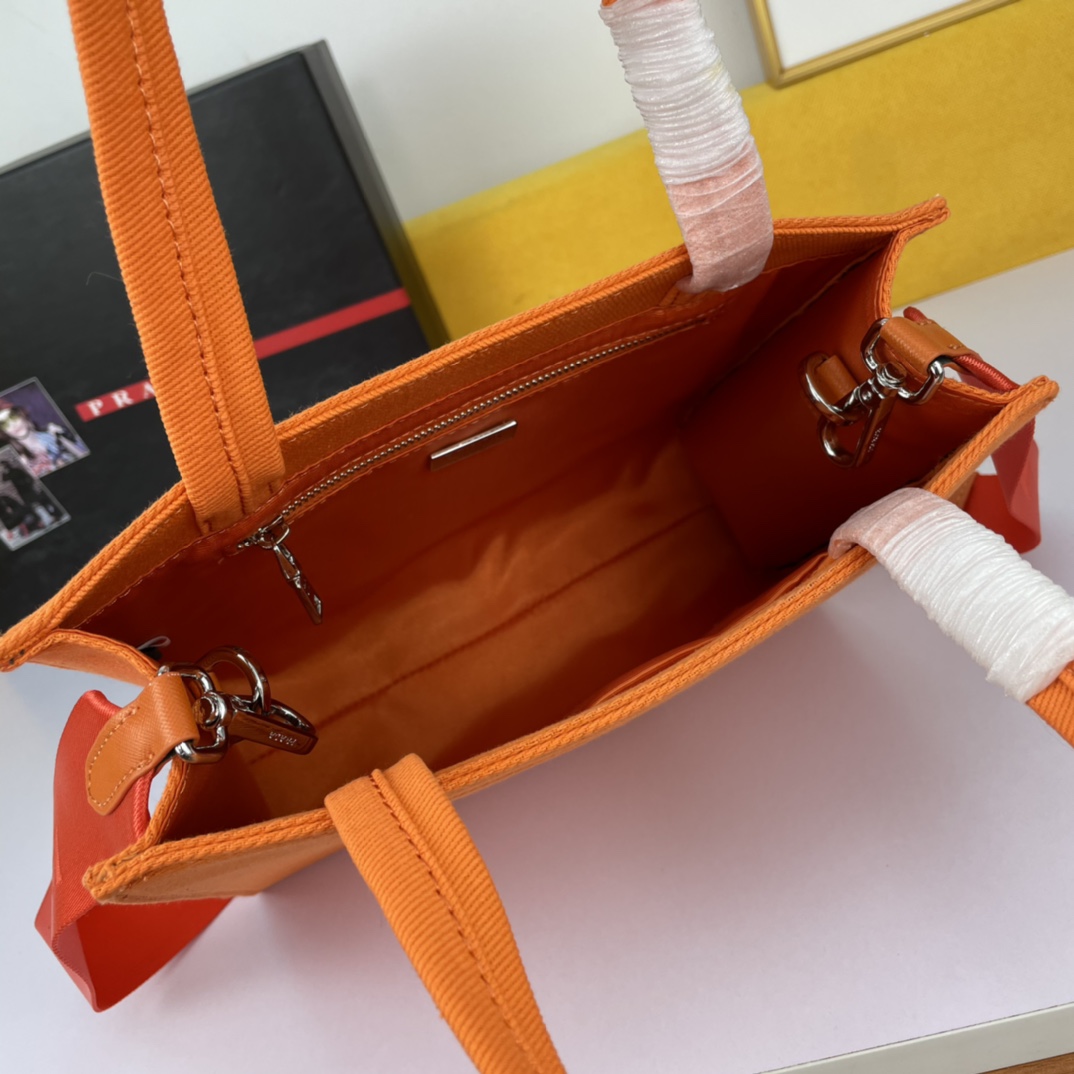 P*rada Bag Top Quality 26*23.5*9cm