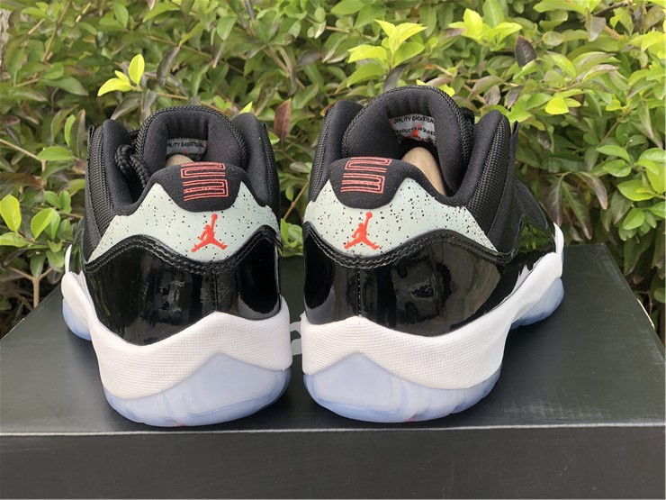 Air Jordan 11