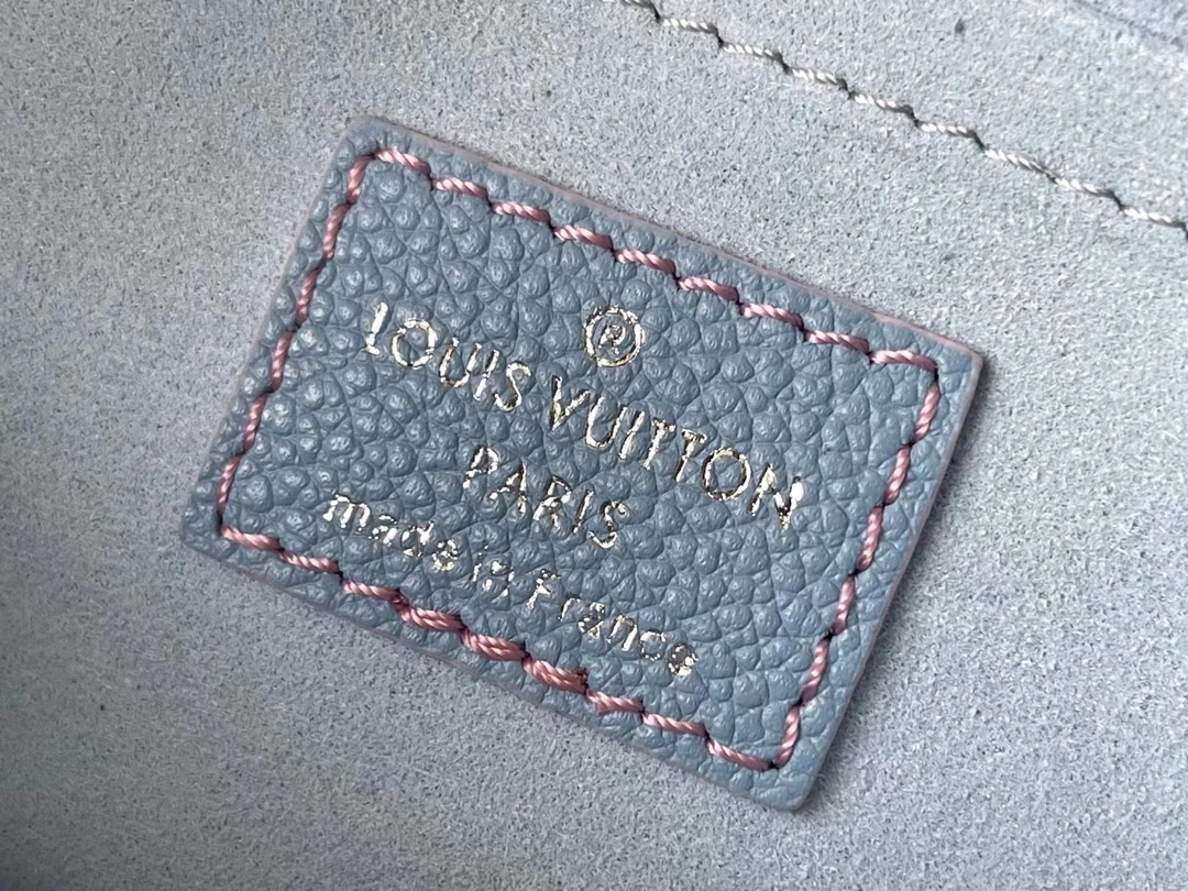 L*ouis V*uitton Top Bag 24*13.5*4CM