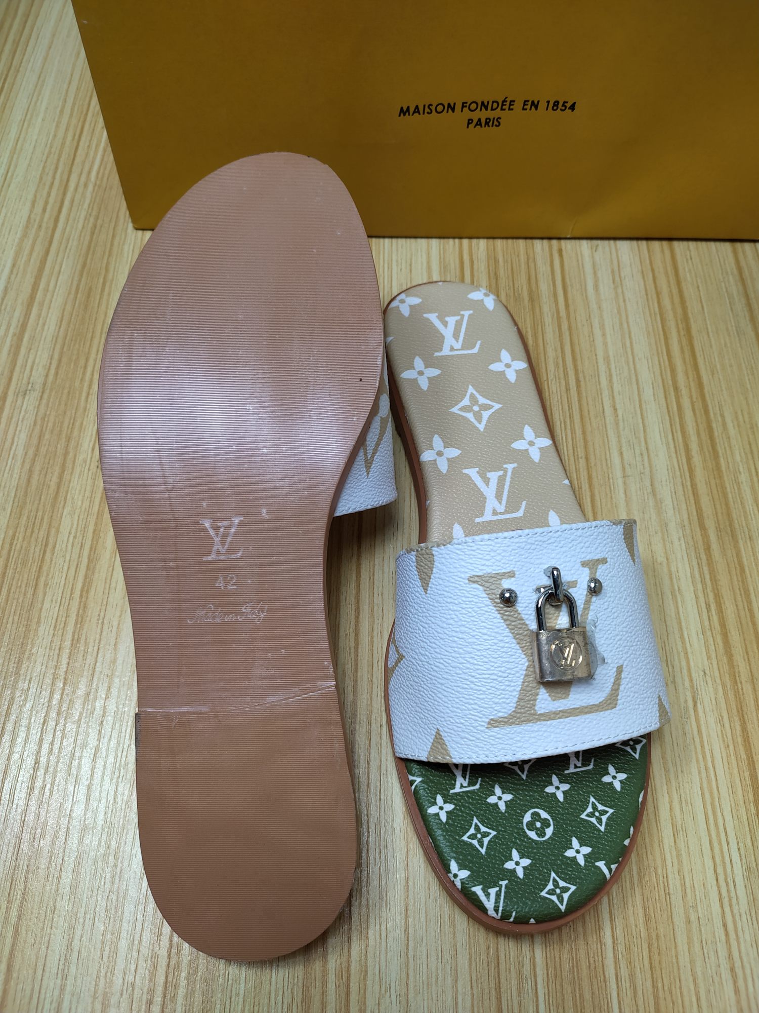 Women L*ouis V*uitton Top Slippers