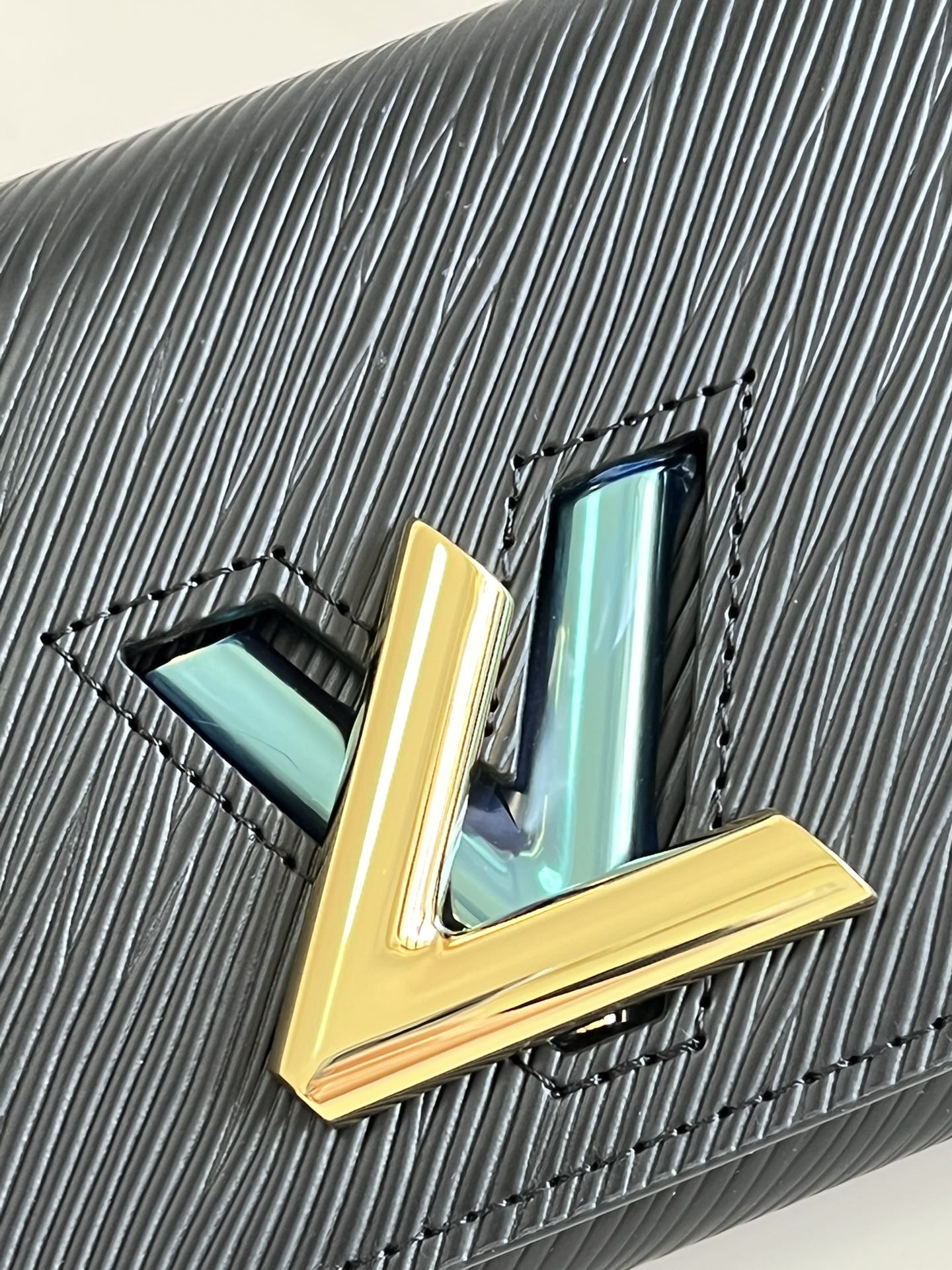 L*ouis V*uitton Top Bag 19*10.5*3cm