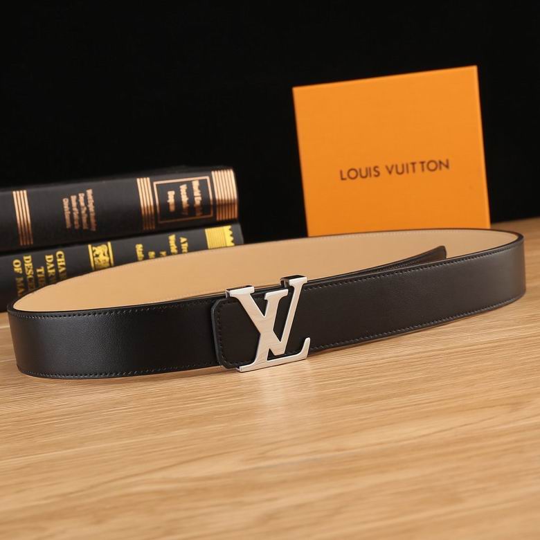 L*uis V*itton Belts Top Version