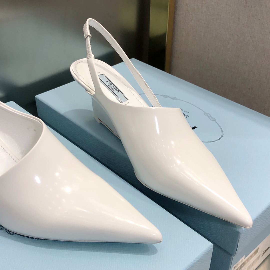 Women P*rada Top Quality Sandals