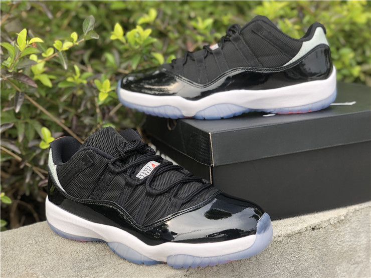 Air Jordan 11