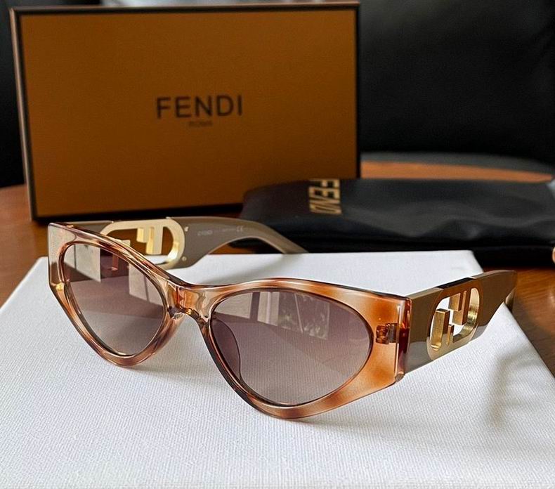 F*endi Glasses Top