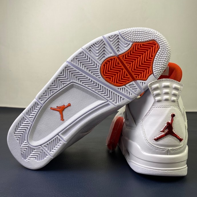 Air Jordan 4 Retro Metallic Orange CT8527-118