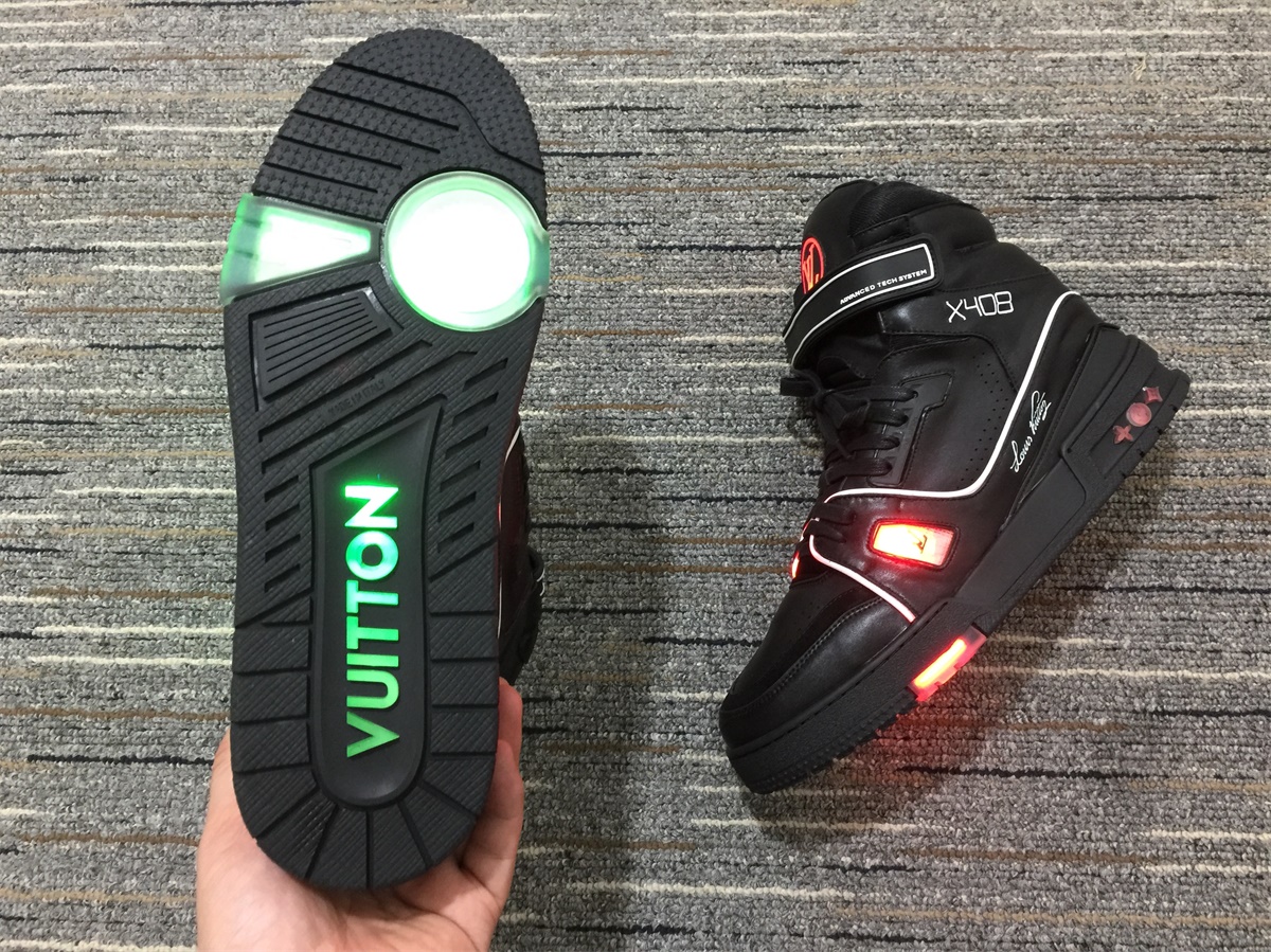 Men L*ouis V*uitton Rivoli Top Sneaker