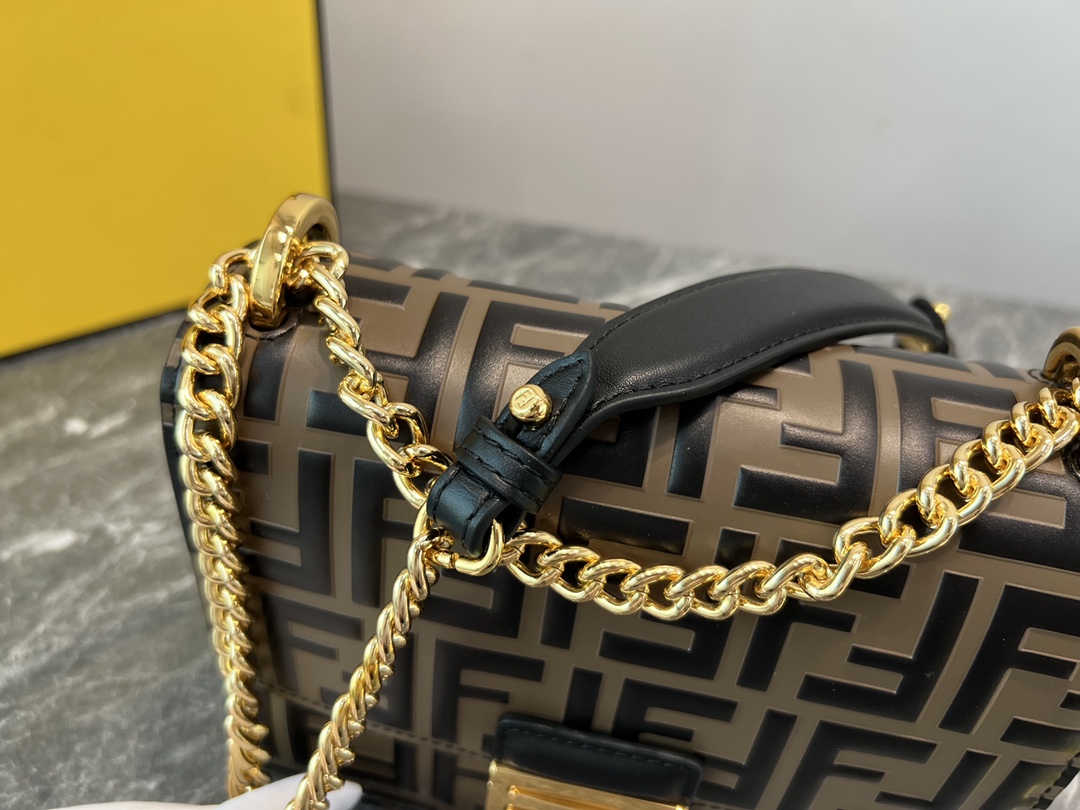 F*endi Bag Top Quality 19CM