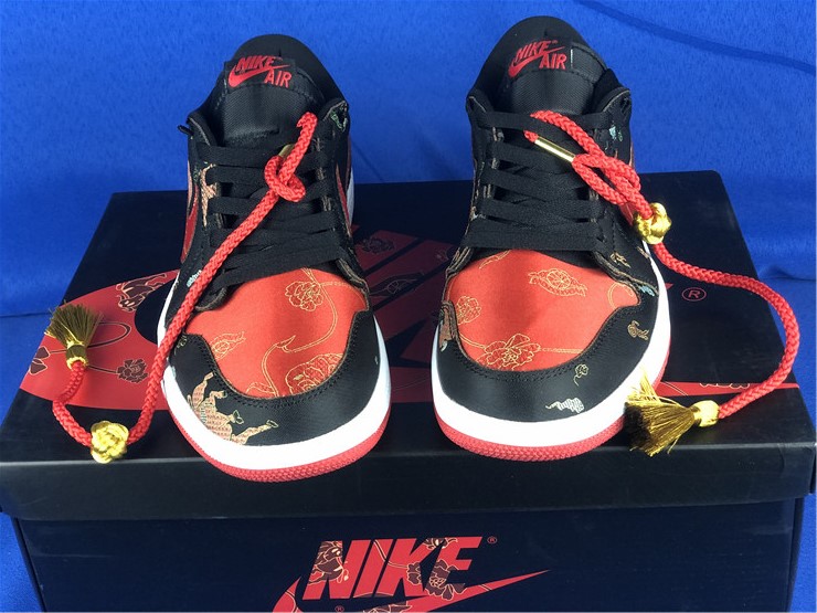 Air Jordan 1 Low OG Chinese New Year  DD2233-001