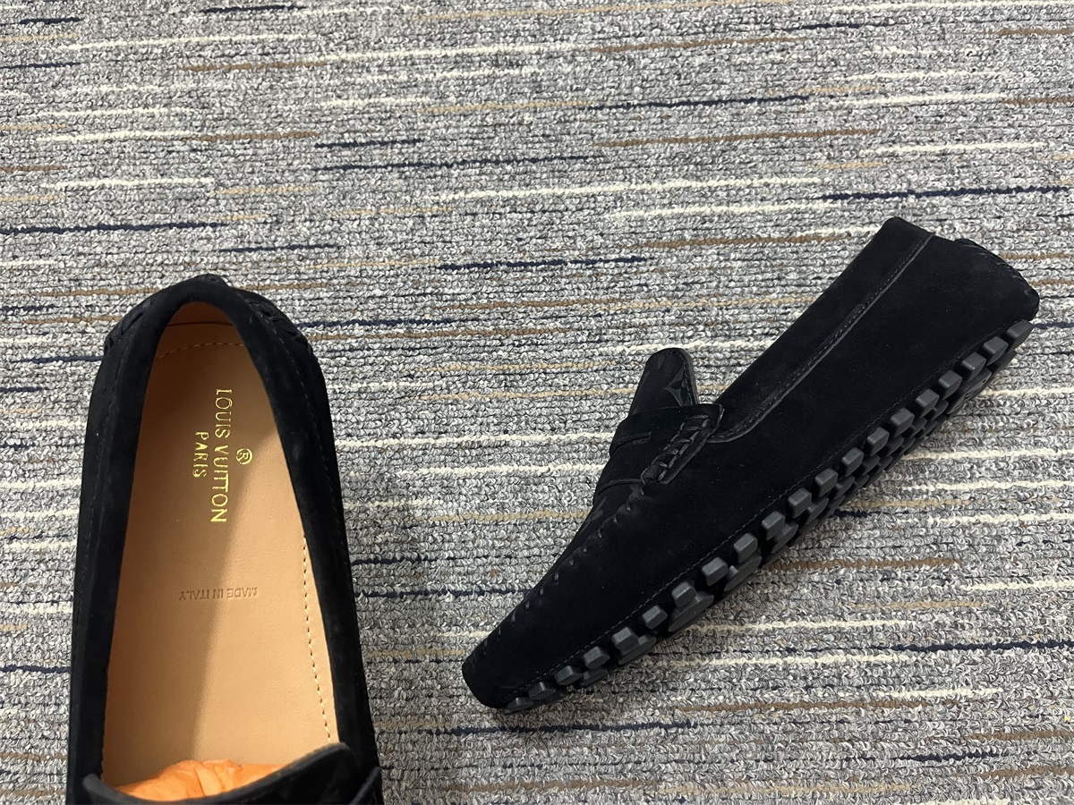 Men L*ouis V*uitton Top Sneakers