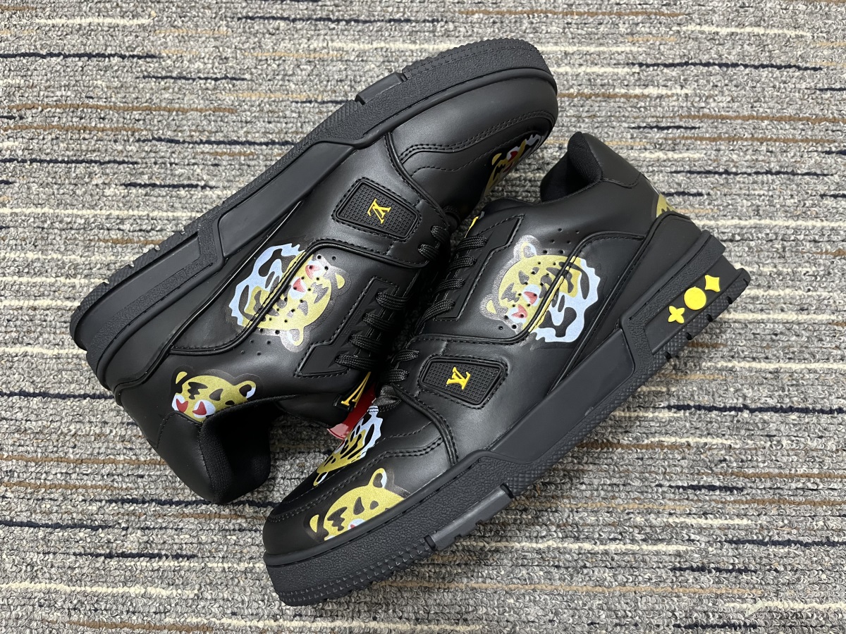 Men L*ouis V*uitton Top Sneakers