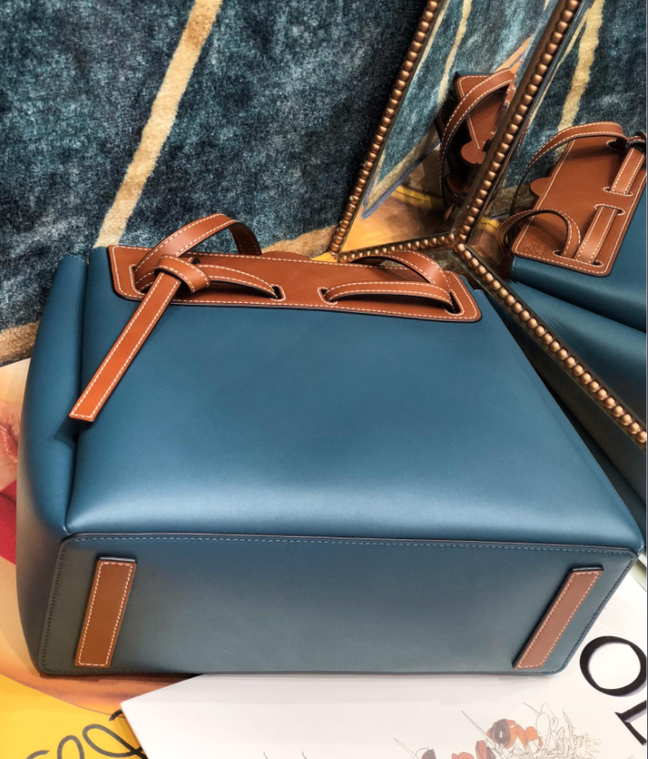 L*oewe Top Bag 24x17x6.5cm