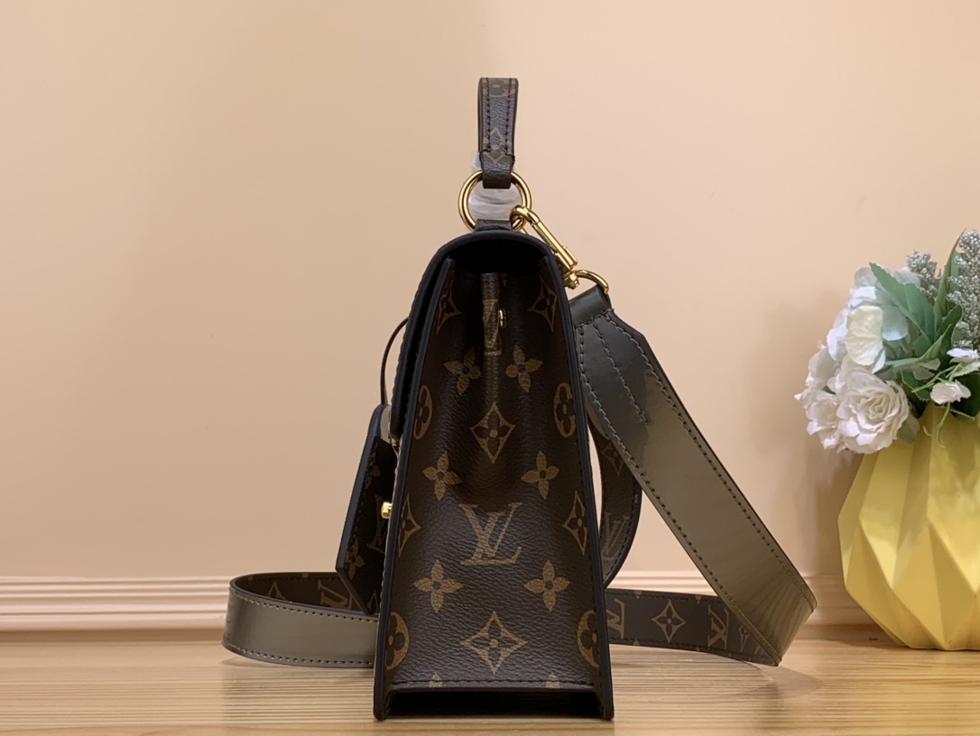 L*ouis V*uitton Top Bag 17*16*8.5cm