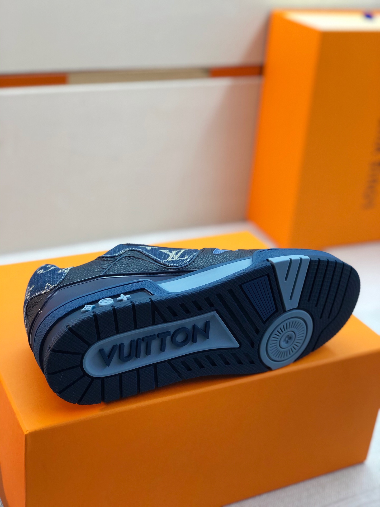 Men L*ouis V*uitton Top Sneaker