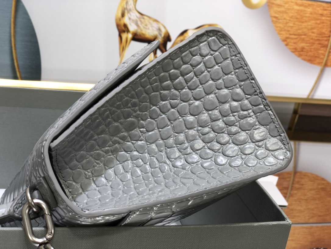 B*alenciaga Bag Top Quality