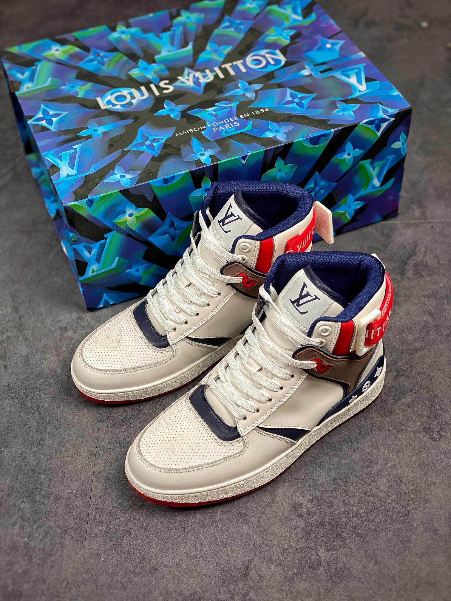 Men L*ouis V*uitton Top Sneaker