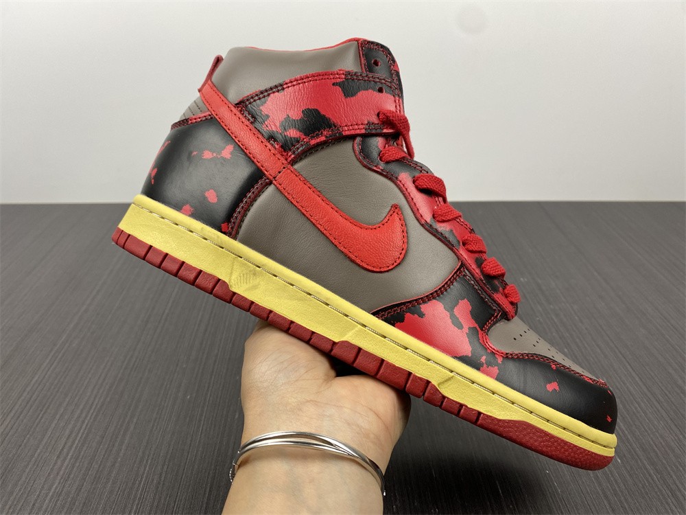 from Nike SB Dunk High DD9404-600