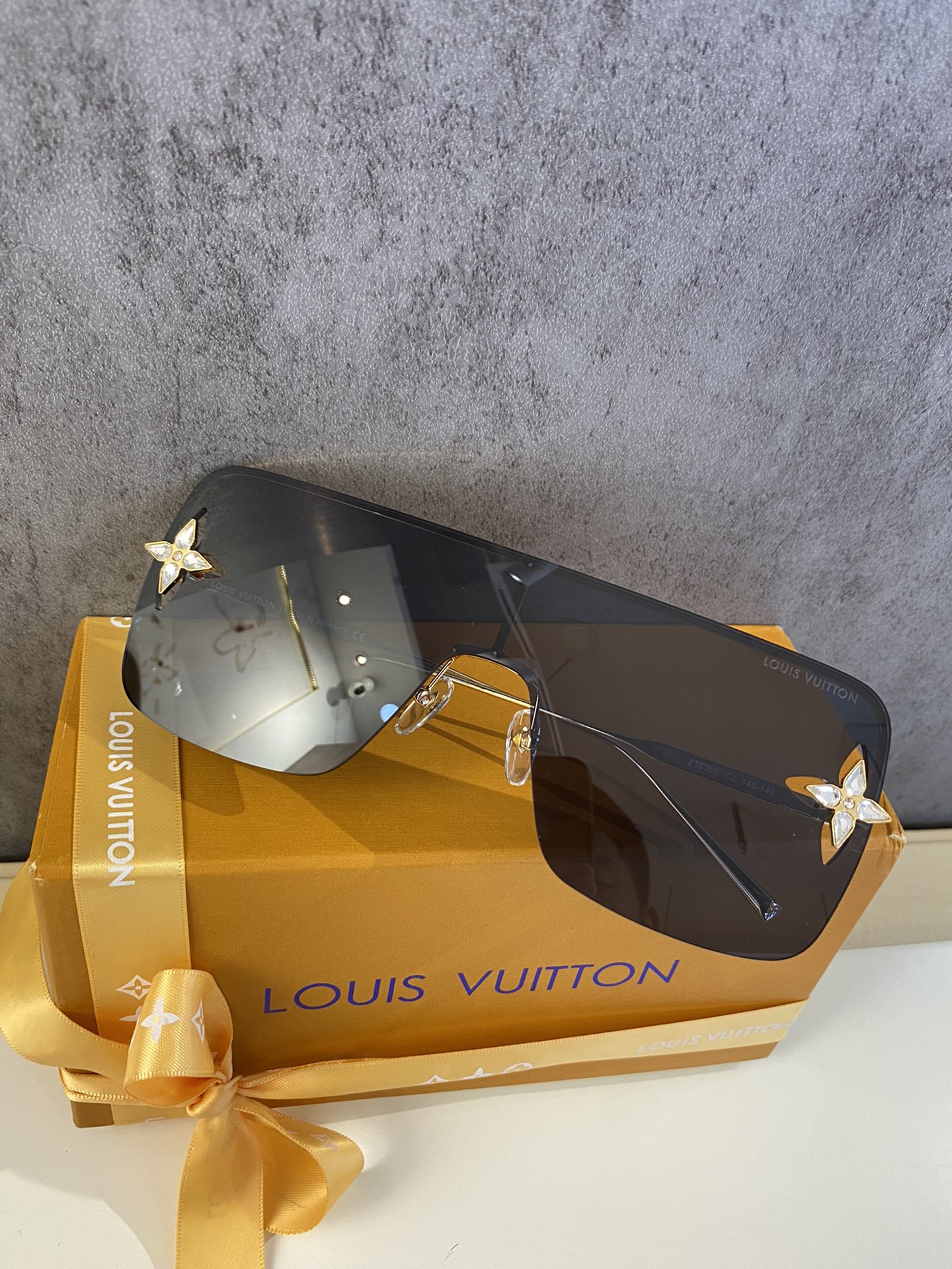 L*ouis V*uitton Glasses Top