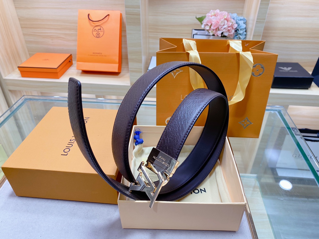 L*ouis V*uitton Belts Top Version