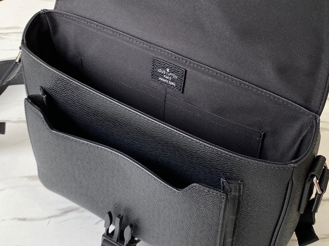 L*ouis V*uitton Top Bag 29 x 23 x 11.5 cm