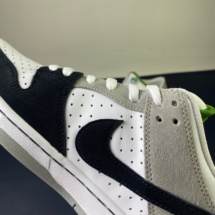 from Nike SB Dunk Low BQ6817 011