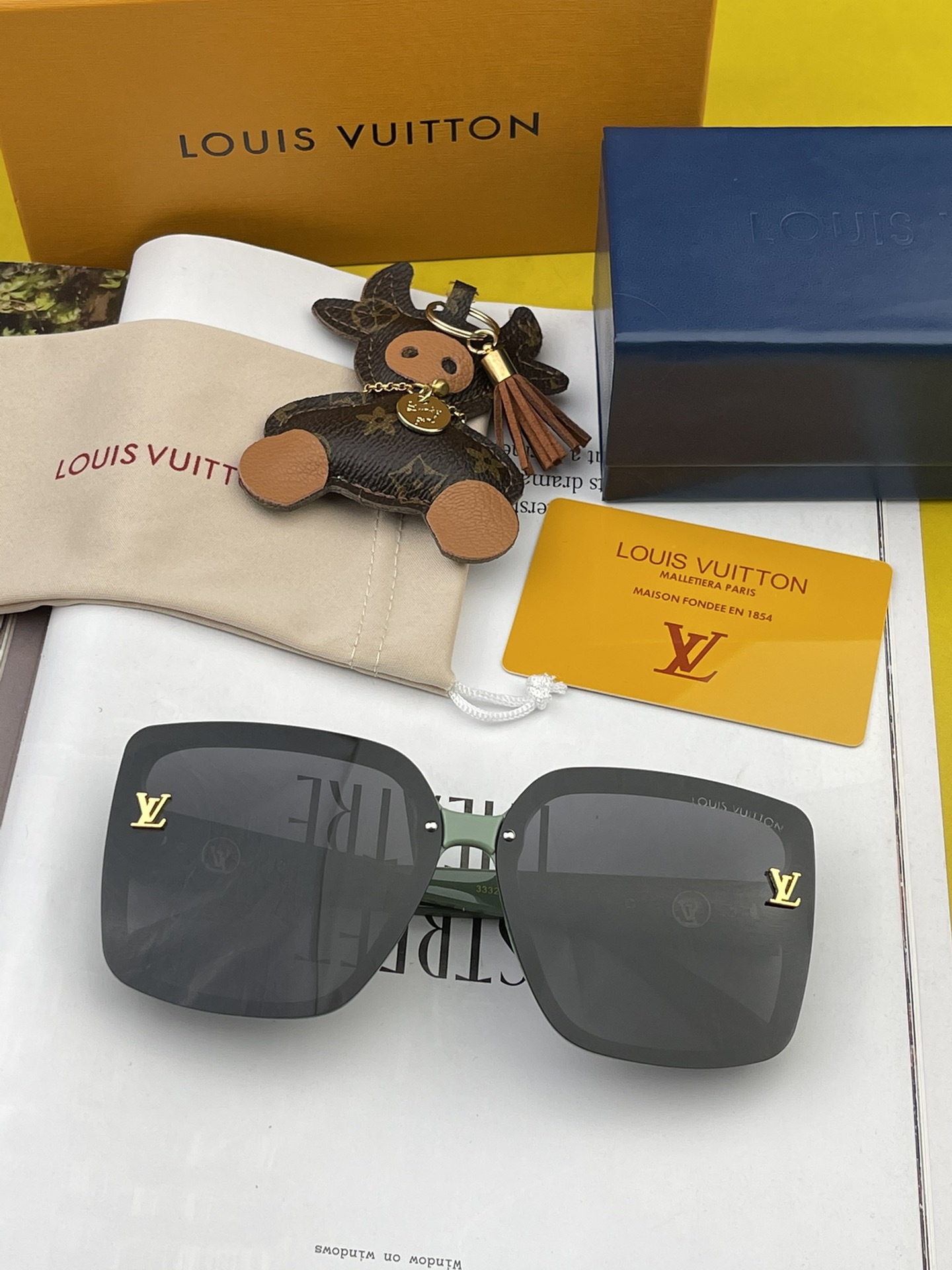 L*ouis V*uitton Glasses Top