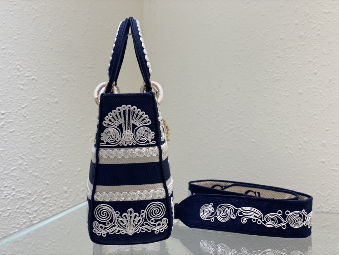 D*ior Bag Top Quality