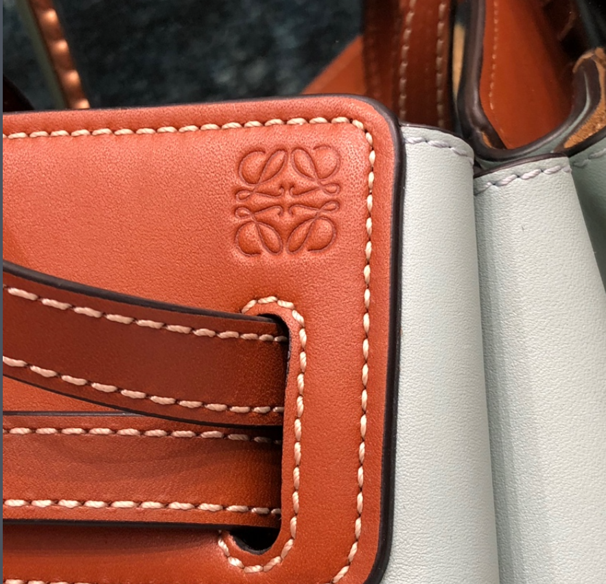 L*oewe Top Bag 24x17x6.5cm