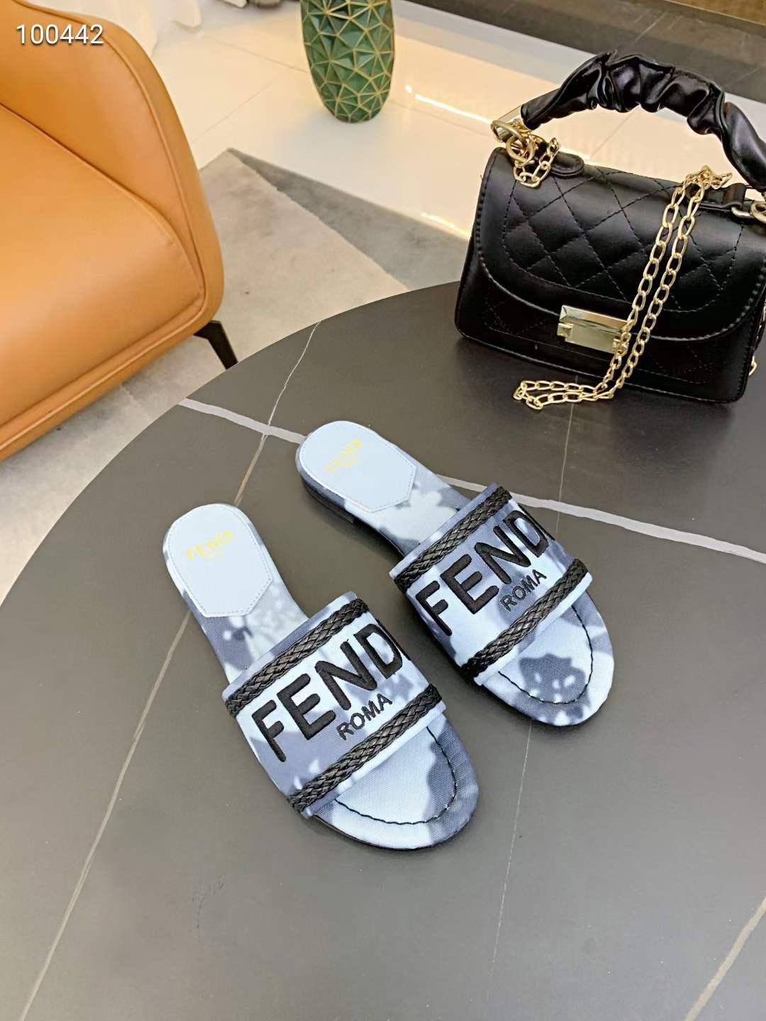 Women F*endi Top Sandals