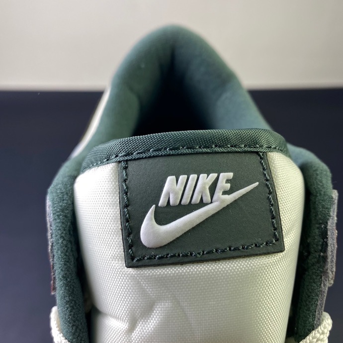 from Nike SB Dunk Low SE DH0957-001