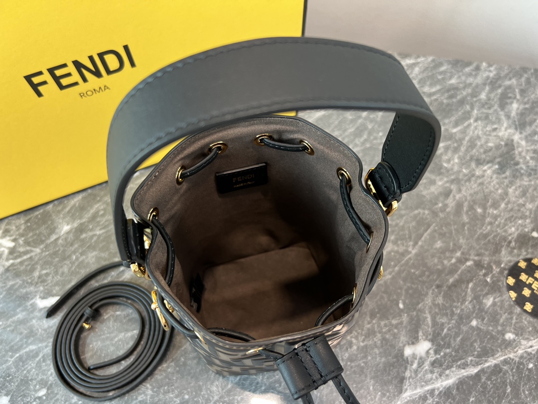 F*endi Bag Top Quality 12*10*18CM