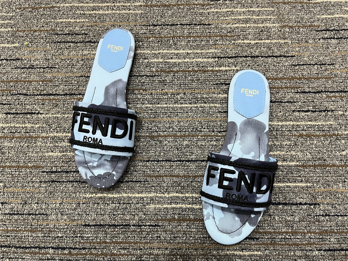 Women F*endi Top Sandals