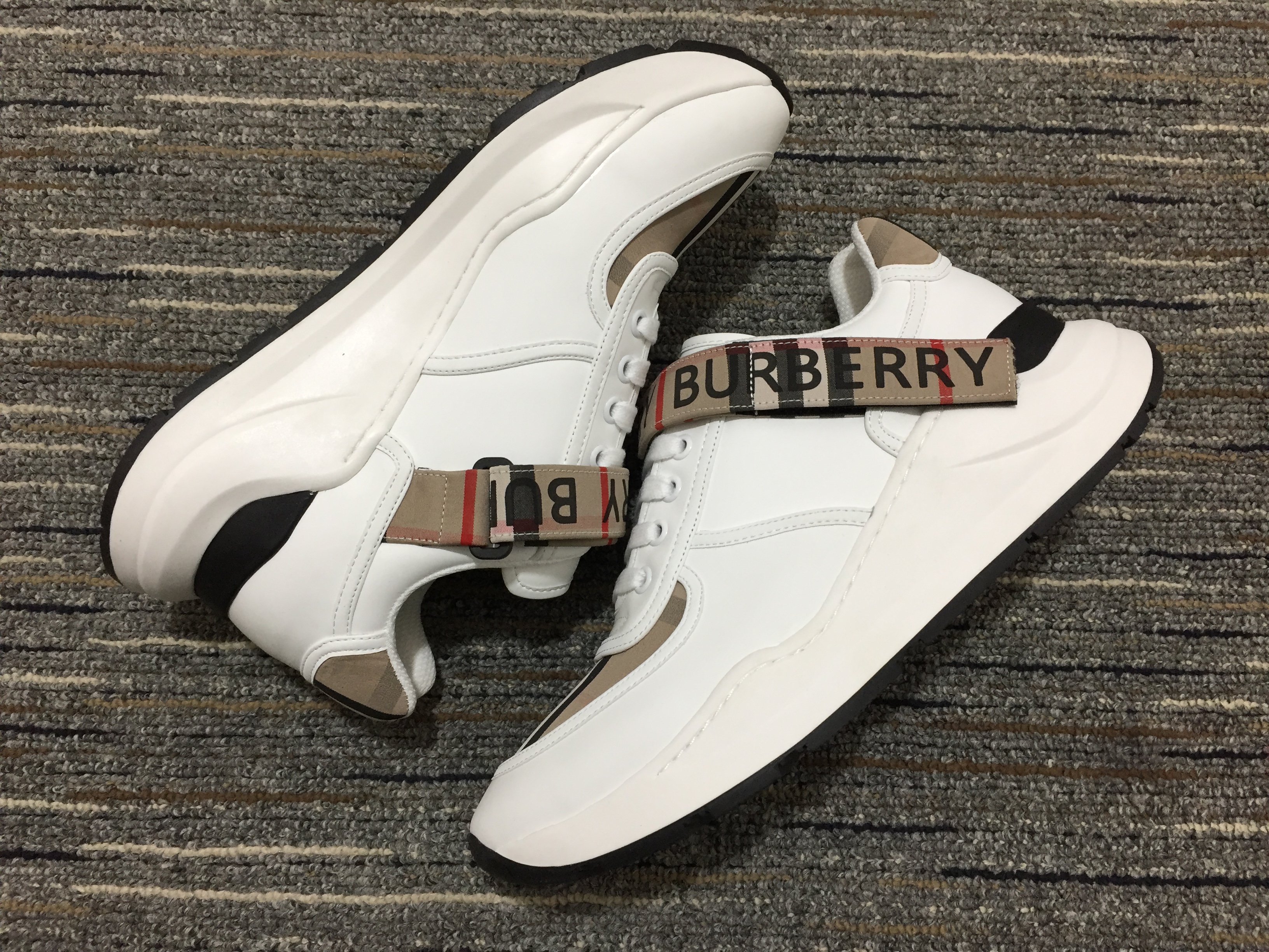 Men Women B*urberry Top Sneaker