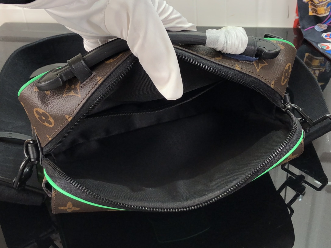 L*ouis V*uitton Bag Top Quality 22*18*8CM