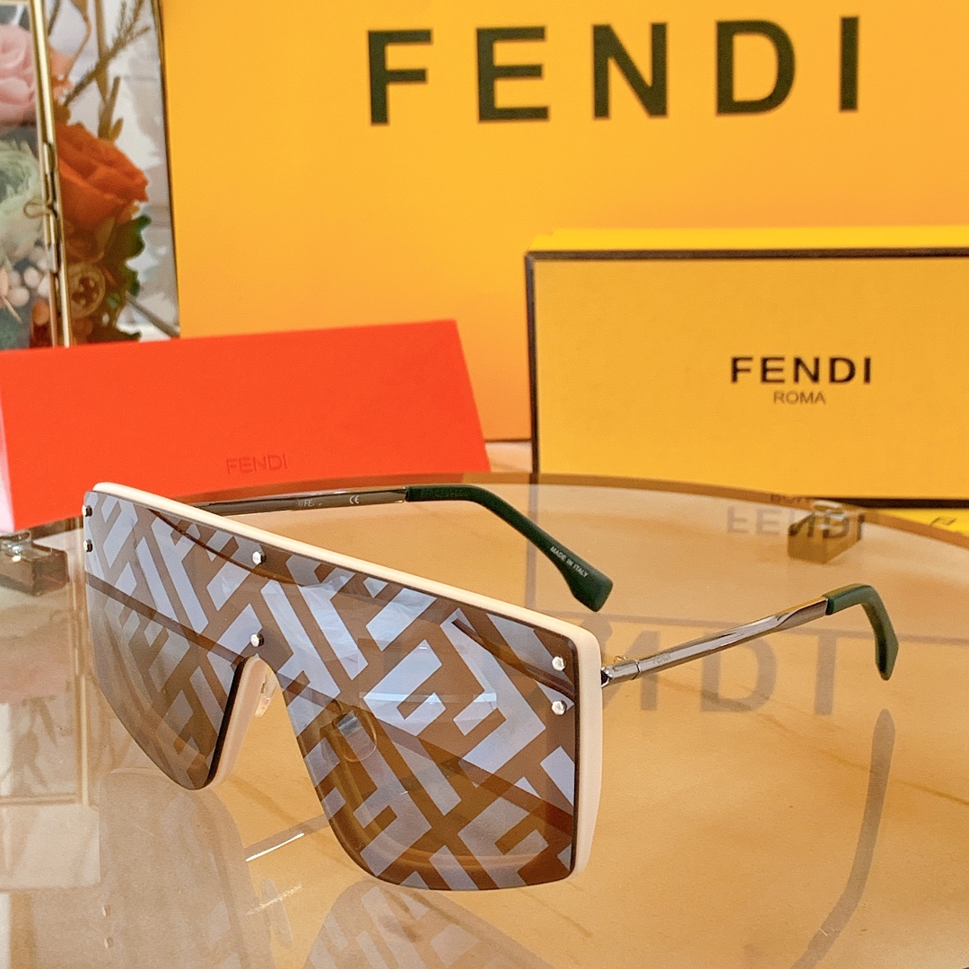 F*endi Glasses Top