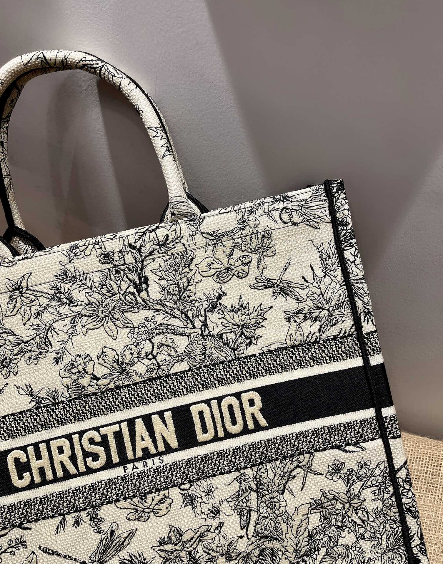 D*ior Bag Top Quality