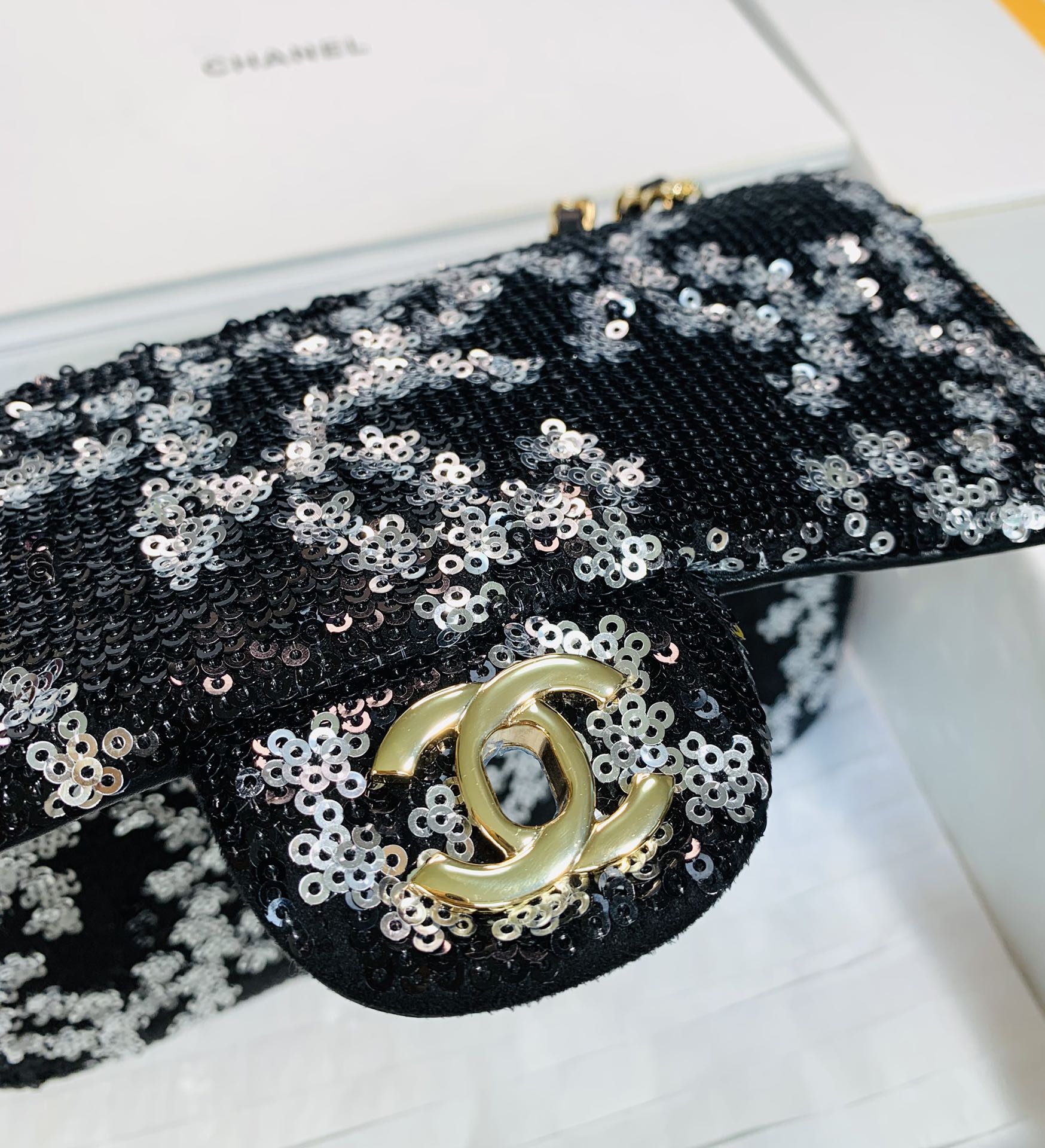 C*hanel Top Bag 20CM