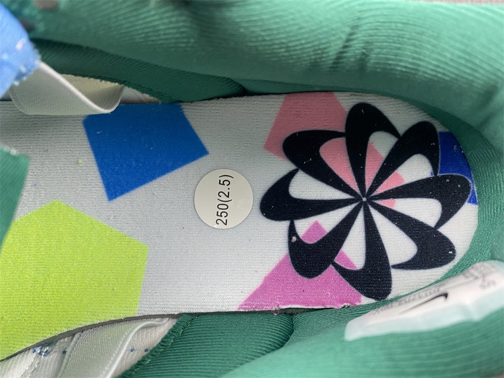 from Nike Dunk Low Disrupt2 DH4402-001